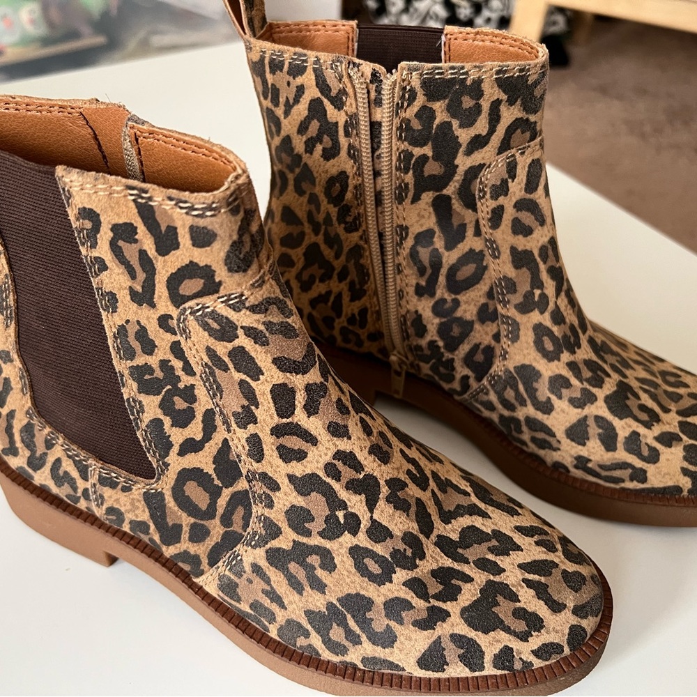 Lucky Brand Women's Ressy Ankle Boot size 7m
